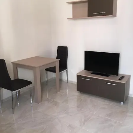 Vase Aparthotel *