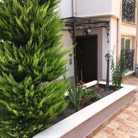 Vase Aparthotel *