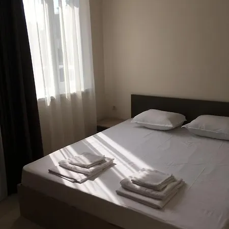 Vase Aparthotel *