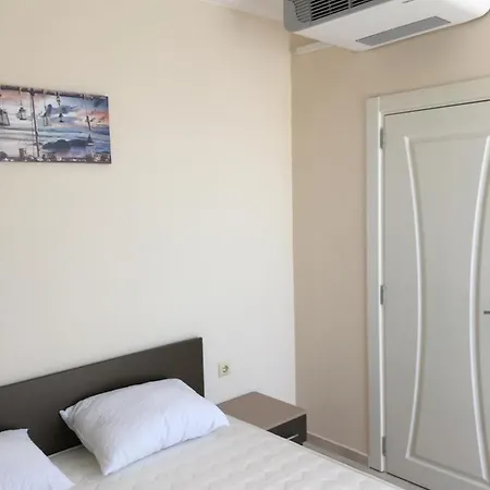 Vase Aparthotel *