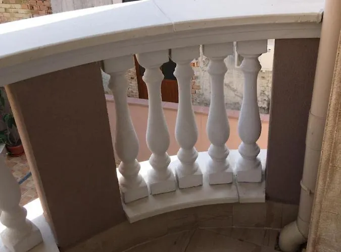 Hotel apartamentowy Vase Rawda