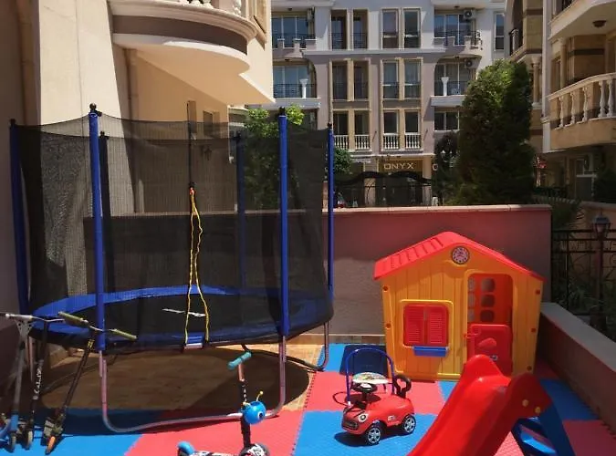 Hotel apartamentowy Vase Rawda